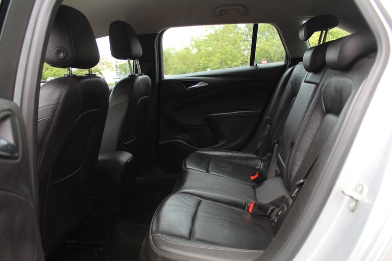 2016 Vauxhall Astra 1.6 Astra Elite Nav CDTi Auto 5dr Estate Diesel Automatic
