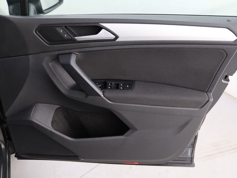 2020 Volkswagen Tiguan 2.0 TDI Match SUV 5dr Diesel Manual Euro 6 (s/s) (150 ps) Diesel Manual