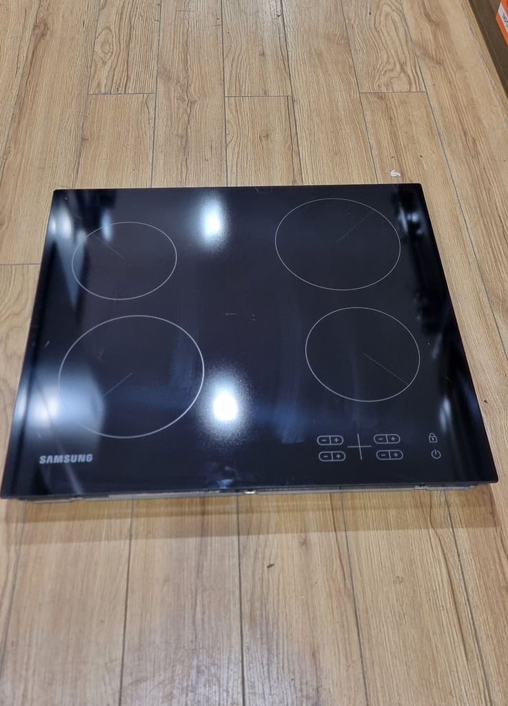Ex display Samsung Electric ceramic hob 59CM 