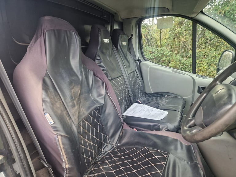 2011 Renault Trafic  Drives Perfect  5m MOT  SWB  Black  Ready to work