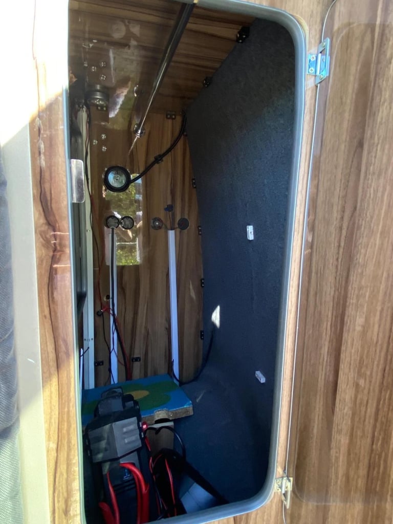 2010 Volkswagen Transporter 5 Belts, 4 Berth Campervan