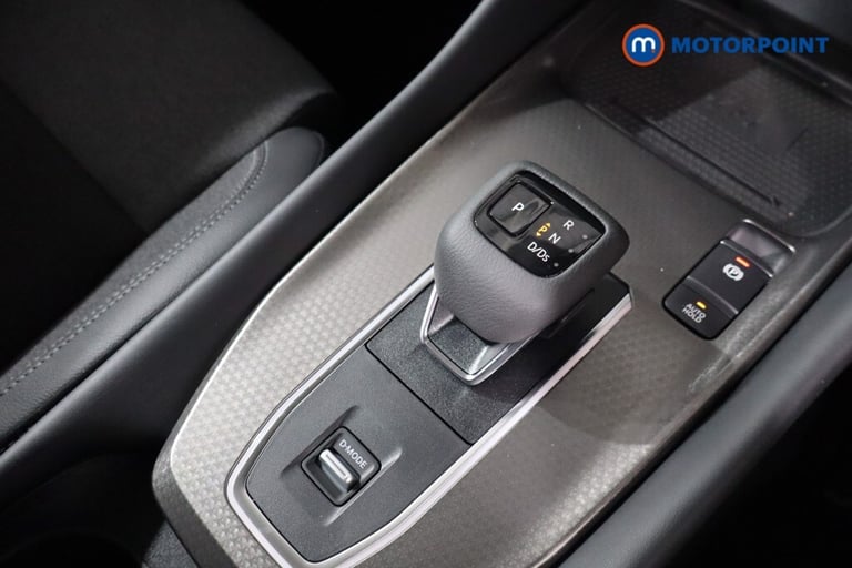 2025 Nissan Qashqai 1.3 DiG-T MH 158 N-Connecta 5dr Xtronic HATCHBACK PETROL Automatic