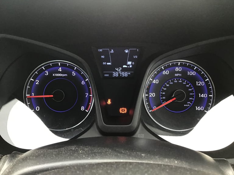 2020 Hyundai Ix20 1.6 Premium Nav Hatchback 5dr Petrol Manual Euro 6 (125 ps) MPV Petrol Manual