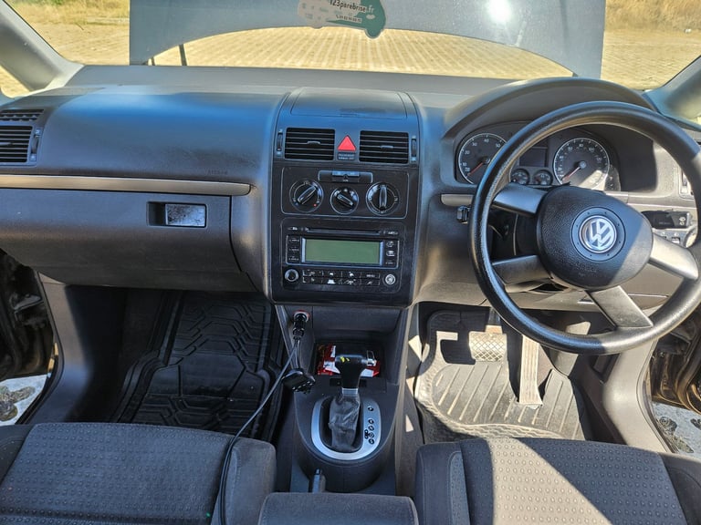 VW AUTOMATIC 7 SETER PETROL ULEZ FREE YEAR MOT SERVICE HISTORY £1999
