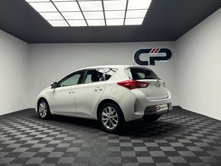 2014 Toyota Auris 1.4 D-4D Icon 5dr HATCHBACK DIESEL Manual