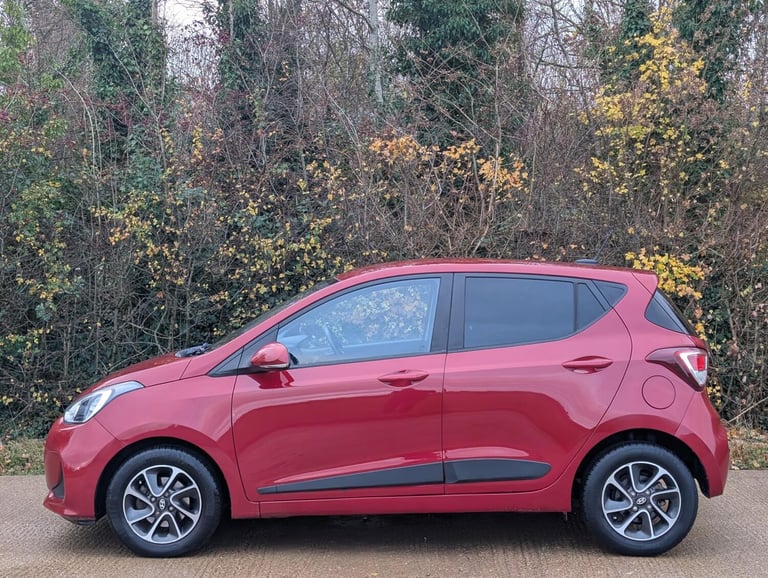 2017 Hyundai i10 1.2 Premium 5dr HATCHBACK PETROL Manual