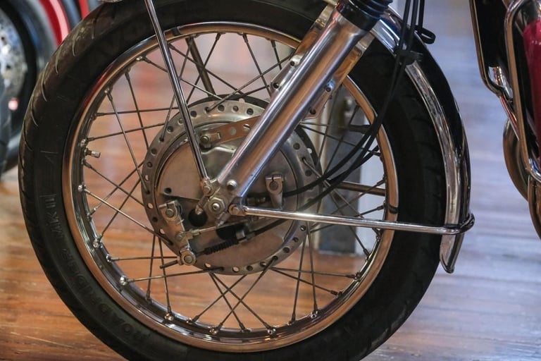 Suzuki GT750 "Kettle" Fully Restored Example