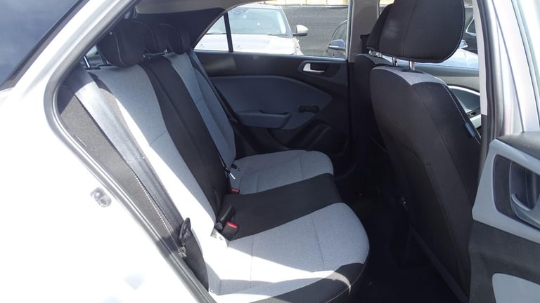 HYUNDAI I20 1.2 Blue Drive S Silver Manual Petrol 2016