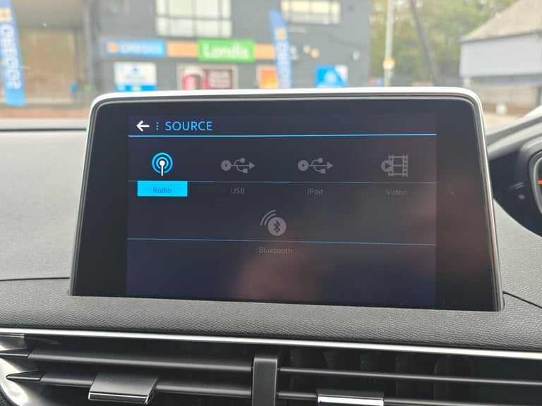 2018 Peugeot 3008 1.2 PureTech Allure SUV 5dr Petrol Manual Euro 6 (s/s) (130 ps) HATCHBACK Petro...