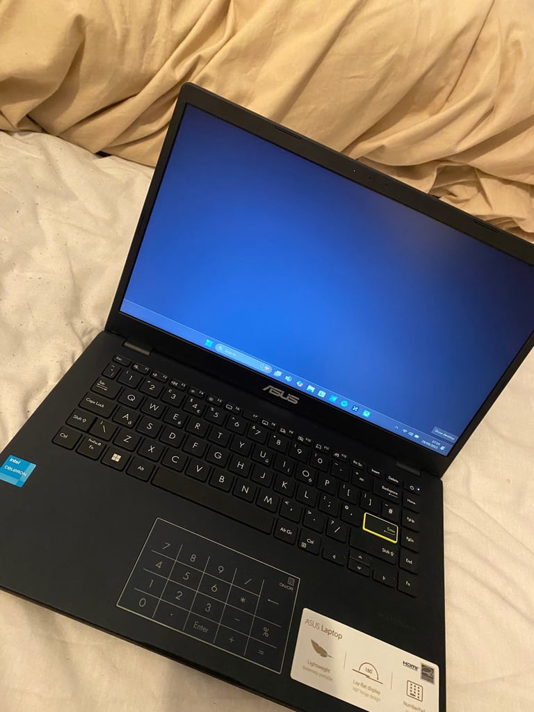 Asus laptop blue, 4GB RAM