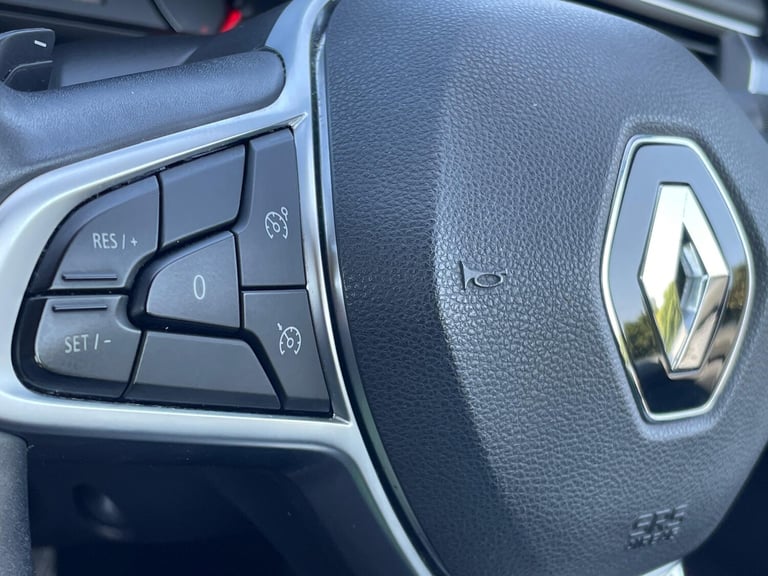 2021 Renault Arkana 1.3 TCe MHEV Iconic SUV 5dr Petrol EDC 2WD Euro 6 (s/s) (140 ps) COUPE Petrol...