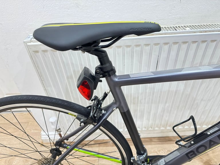 Boardman SLR 8.6 road bike in immaculate condition all fully working 