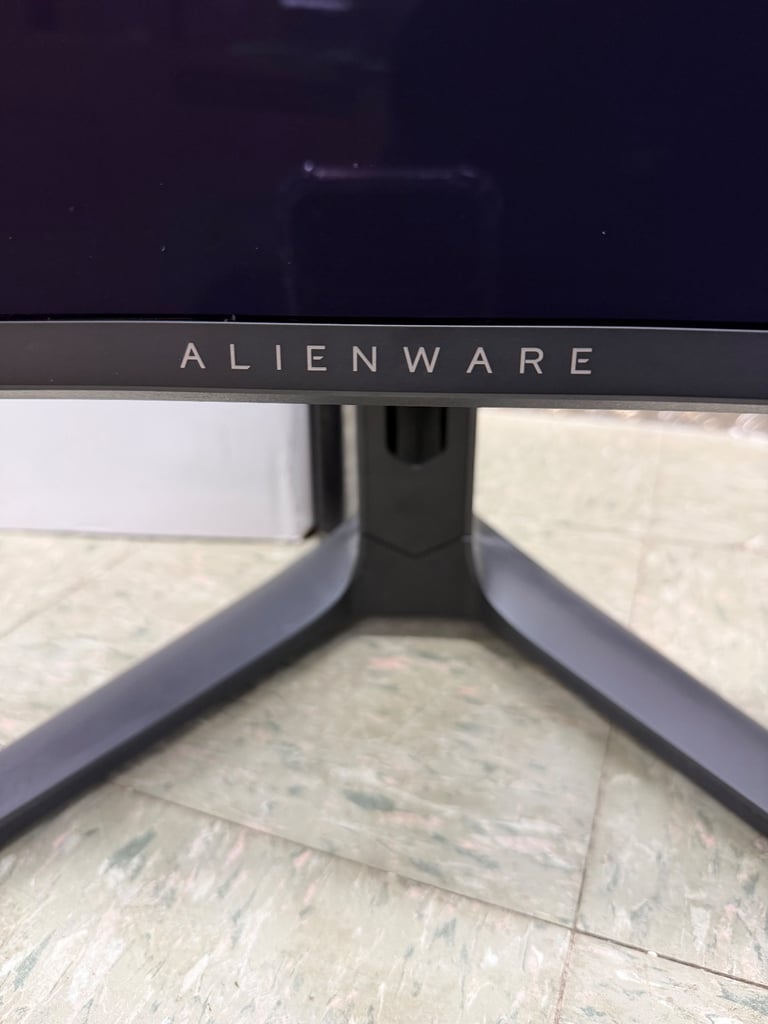 34 inch Alienware QD OLED WQHD 3440x1440 21:9 1800R Curved Gaming Monitor 165Hz  0.1ms AW3423DWF