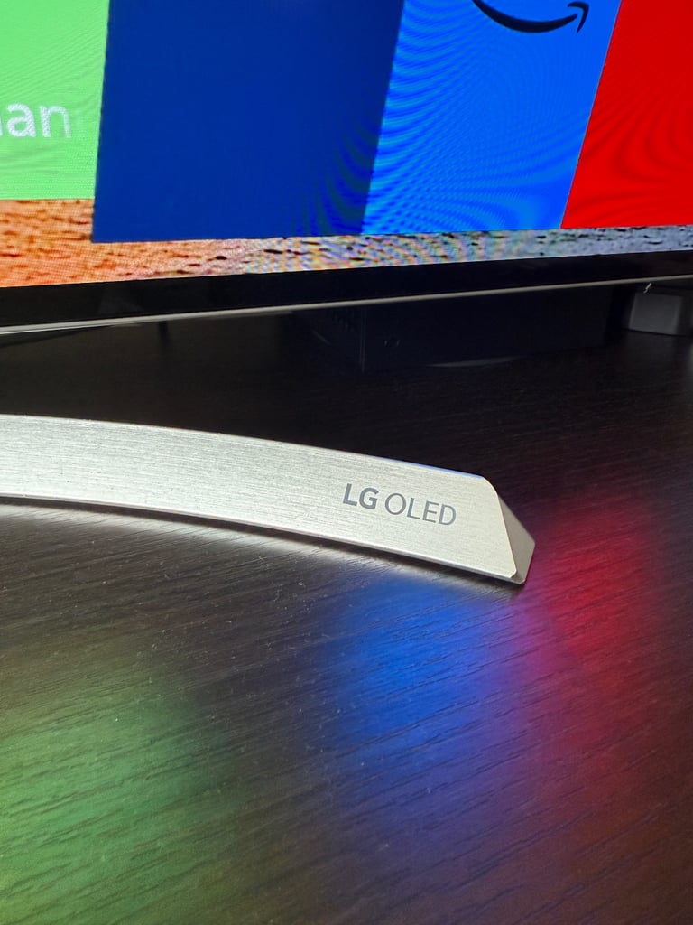 LG 55” OLED 4k Smart TV Remote included Delivery Available