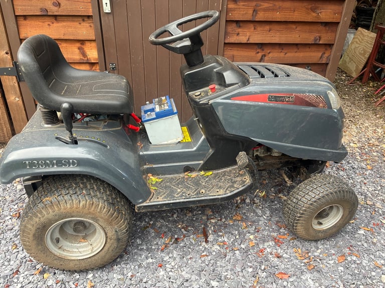 Ride on tractor - mower