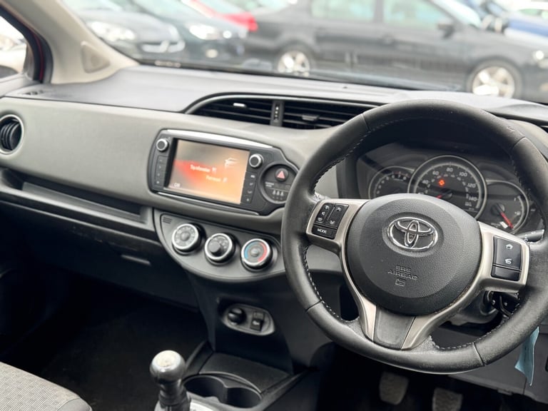 2015 Toyota Yaris 1.0 VVT-i Icon 5dr HATCHBACK Petrol Manual