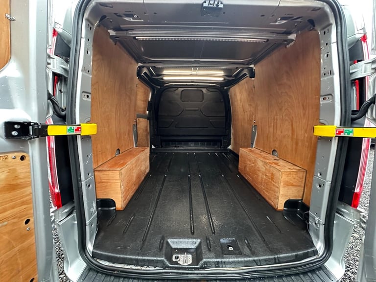  Ford Transit Custom 2.0 280 EcoBlue Limited L1 H1 Euro 6 (s/s) 5dr Diesel Manual
