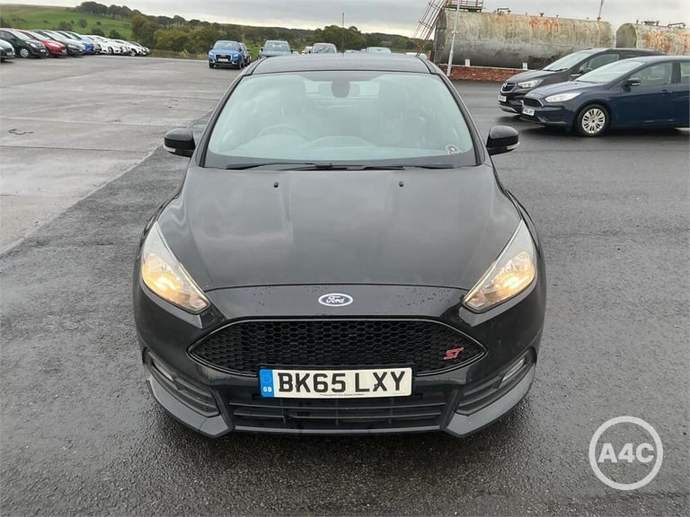2015 Ford Focus 2.0 TDCi 185 ST-2 5dr HATCHBACK DIESEL Manual