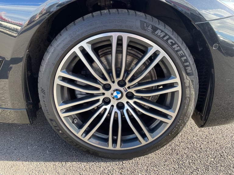  BMW 5 Series Touring 2.0 520d Mht M Sport Touring 5dr Diesel Hybrid Auto