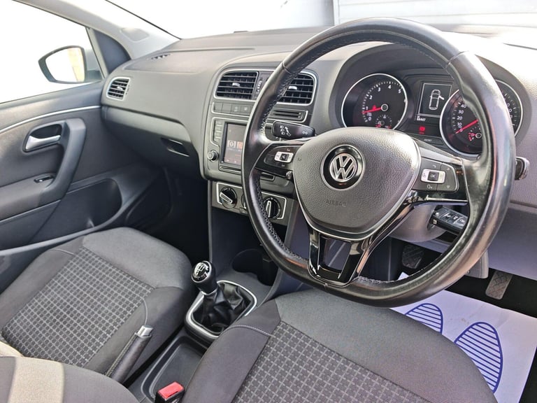2015 Volkswagen Polo 1.2 TSI SE 5dr HATCHBACK PETROL Manual