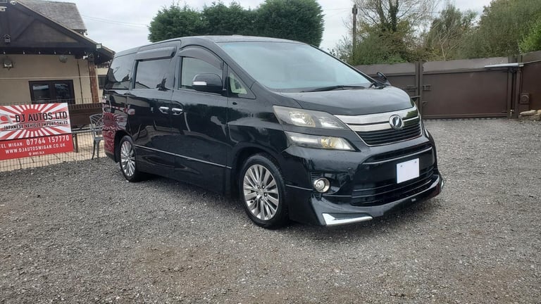 image for  Toyota vellfire golden eyes 3.5cc auto sunroofs 7 seats only 39k miles 2014