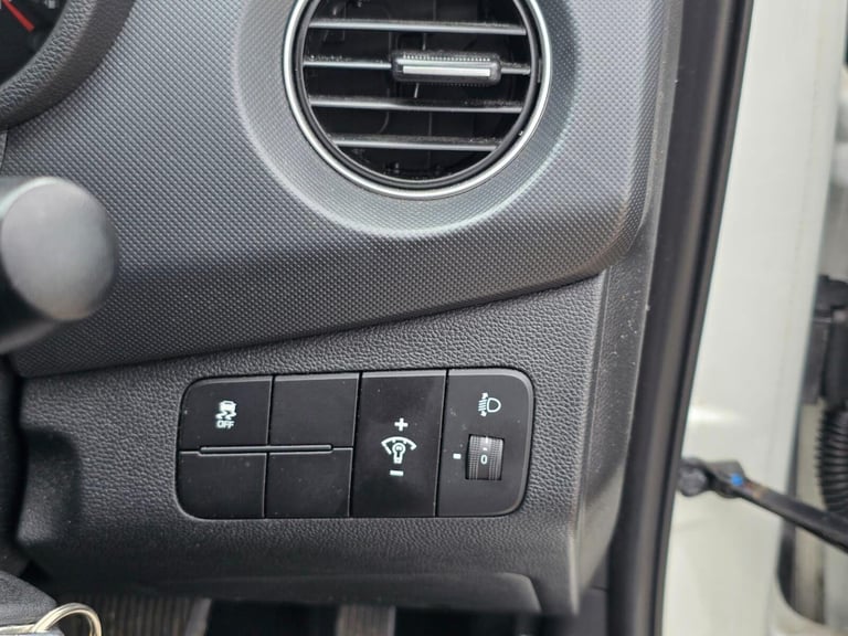 2016 Hyundai i10 1.2 SE Auto Euro 6 5dr Hatchback Petrol Automatic