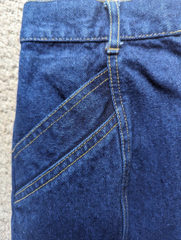 1980's ORIGINAL VINTAGE DENIM SKIRT!