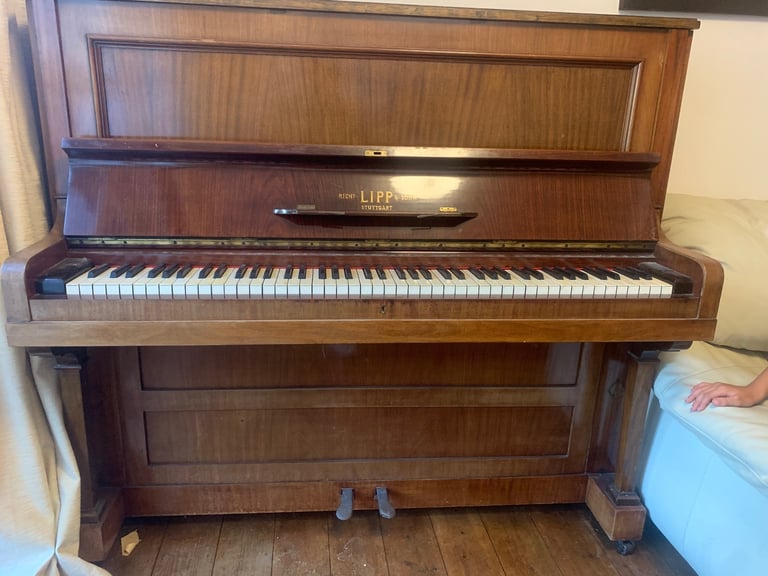 Rich d lipp and sohn Piano 