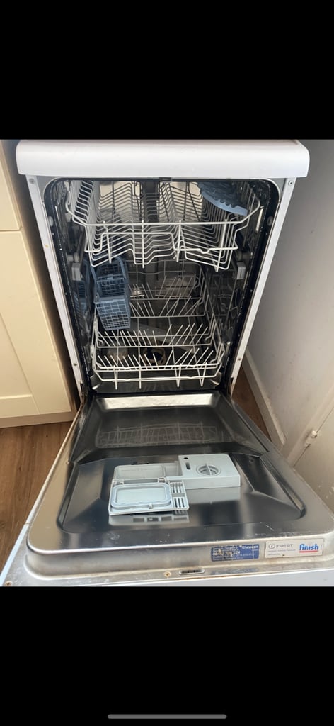 Indesit  slimline dishwasher #54