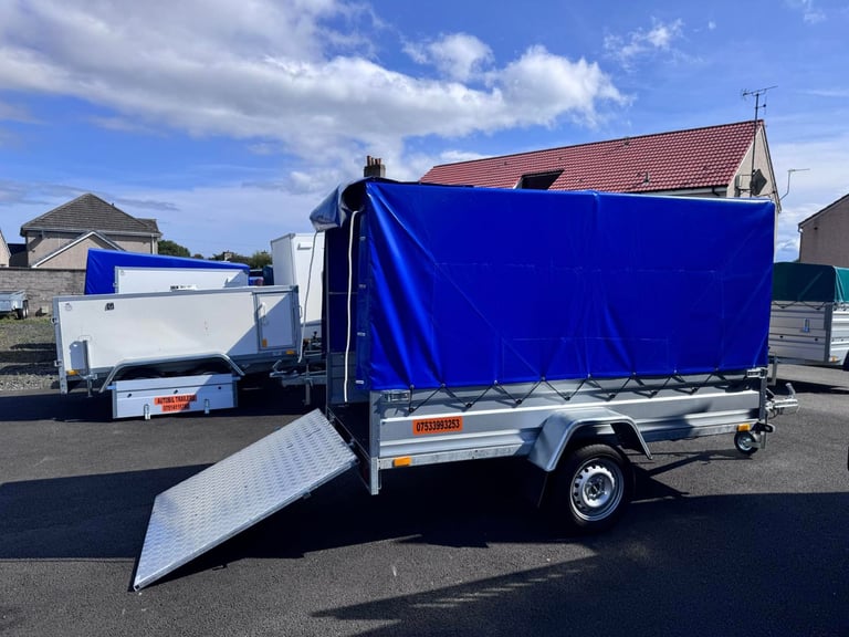 BRAND NEW 8,7ft x 4,2ft SINGLE AXLE TRAILER WITH FRAME AND COVER AND RAMP 750KG