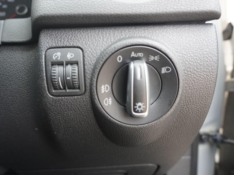 2014 Volkswagen Tiguan 2.0 TDI BlueMotion Tech Match DSG 4WD Euro 5 (s/s) 5dr SUV Diesel Automatic