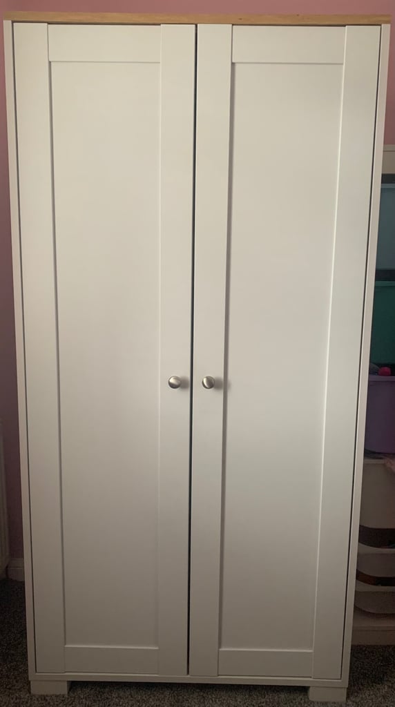 Wardrobe and chest of drawers