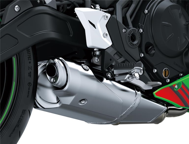 New 2025 Kawasaki MOTORCYCLE Ninja 650 BLACK SAVE £600 WITH NEW RIDERS GRANT*