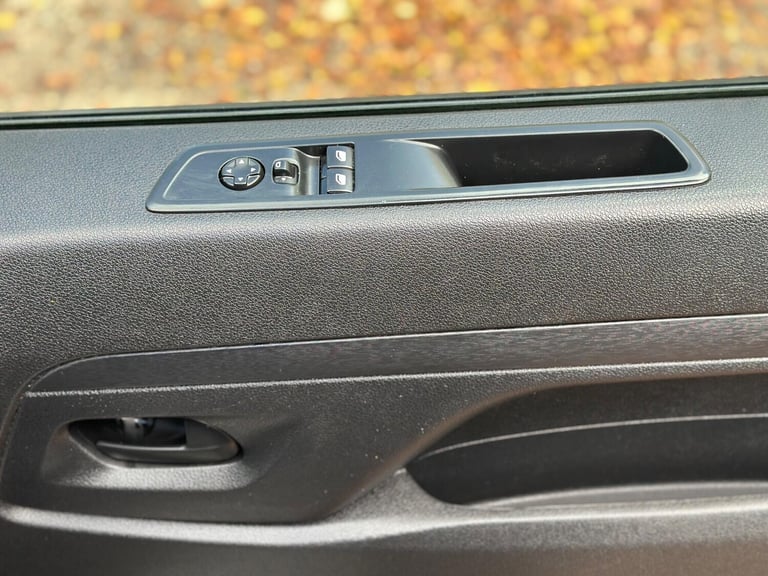 2023 Peugeot Expert 2.0 BlueHDi 1400 Professional Premium + Standard Panel Van MWB Euro 6 6dr PAN...