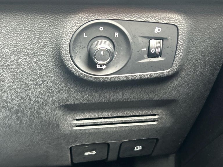 2022 MG MG ZS 1.0 T-GDI Exclusive SUV 5dr Petrol Manual Euro 6 (111 ps) SUV PETROL Manual