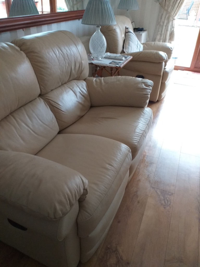 Recliner sofa used for outlet sale