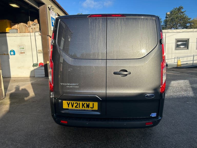 2021 Ford Transit Custom Limited 2.0 EcoBlue 130ps L1 H1 SWB 34,500 miles Grey