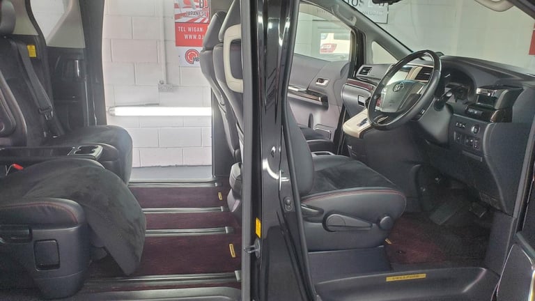 Toyota vellfire golden eyes 2.4 auto fresh japanese import 7 seats 45k miles