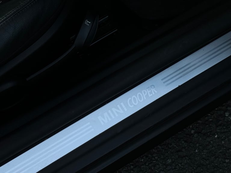 2007 MINI COOPER 1.6 PETROL AUTOMATIC, WOW 54k MILES, PAN SUNROOF, HEATED SEATS