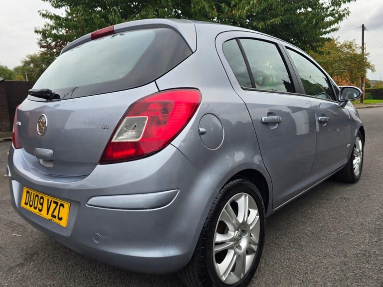 2009 Vauxhall Corsa 1.4i 16V Design 5dr Auto HATCHBACK PETROL Automatic