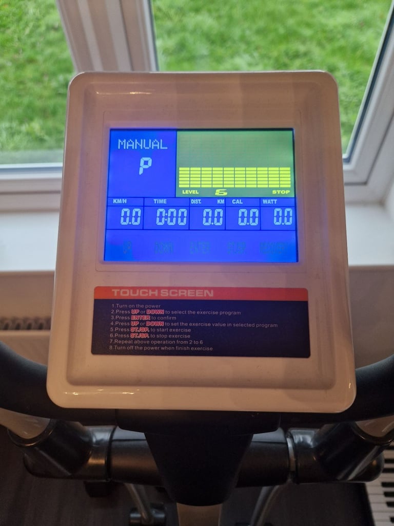 Cross trainer