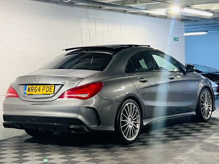 2014 Mercedes-Benz CLA 2.0 CLA45 AMG Speedshift DCT 4MATIC (s/s) 4dr SALOON Petrol Automatic