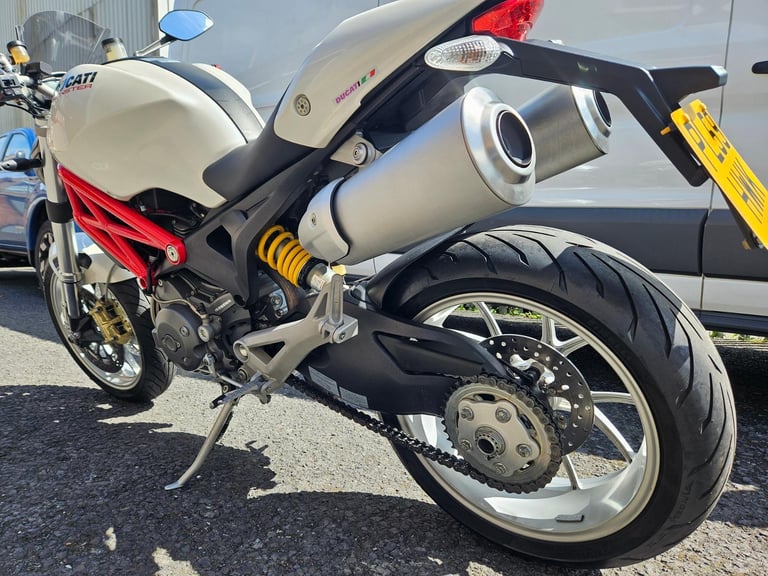 Ducati Monster M1100 in spotless condition 