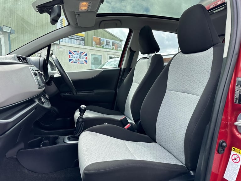 2011 Toyota Yaris 1.33 Dual VVT-i T Spirit Euro 5 5dr HATCHBACK Petrol Manual