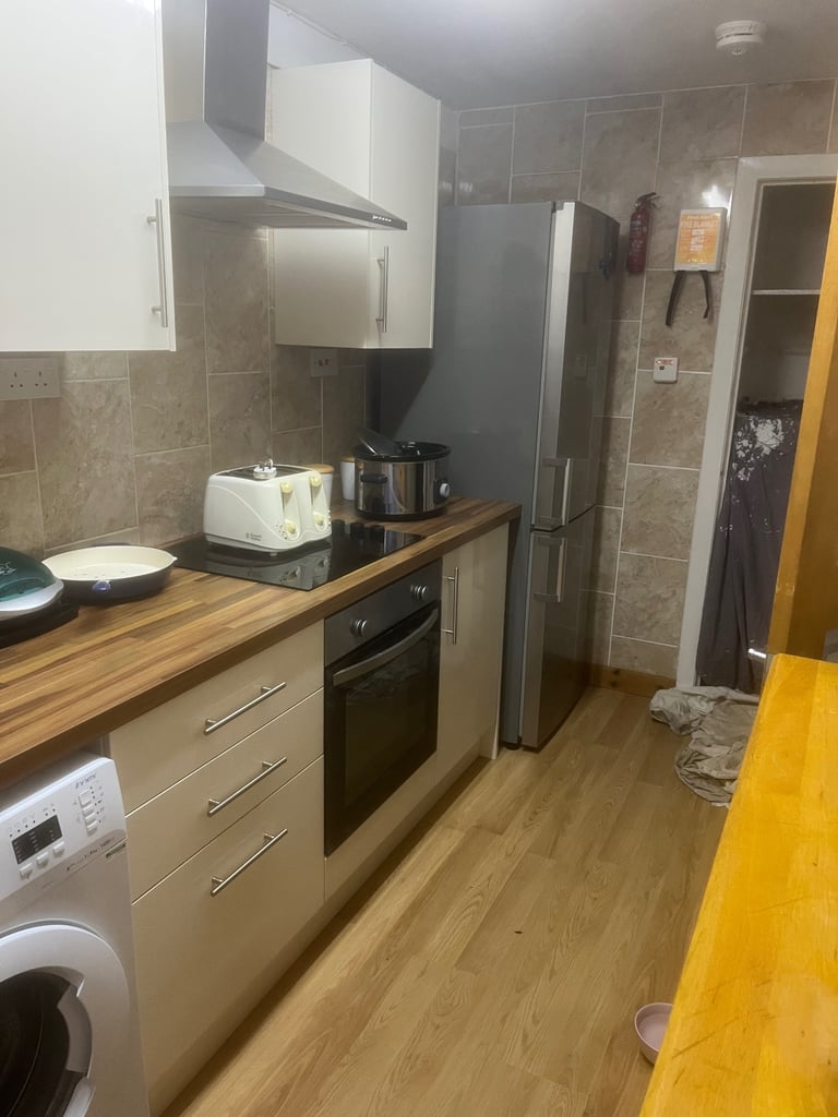 2x Bedroom flat, St Vincent Terrace