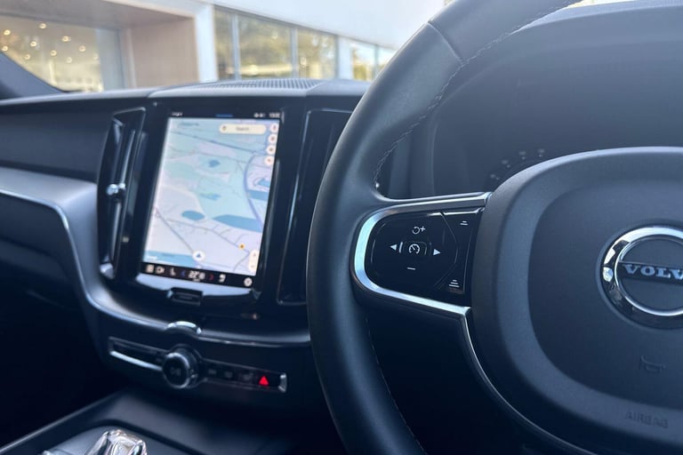 2022 Volvo XC60 2.0 B5 MHEV Plus SUV 5dr Petrol Hybrid Auto AWD Euro 6 (s/s) (250 ps) ESTATE Petr...