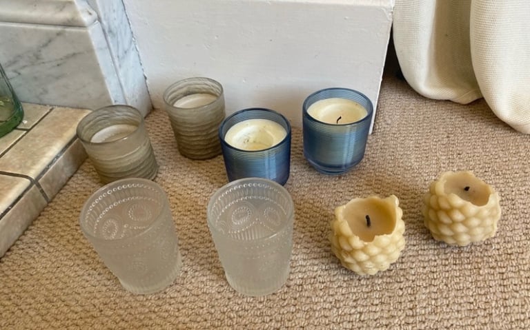 Set of candles and candle holders 