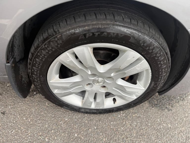  Peugeot 5008 1.6 HDi Active Euro 5 5dr Diesel Manual