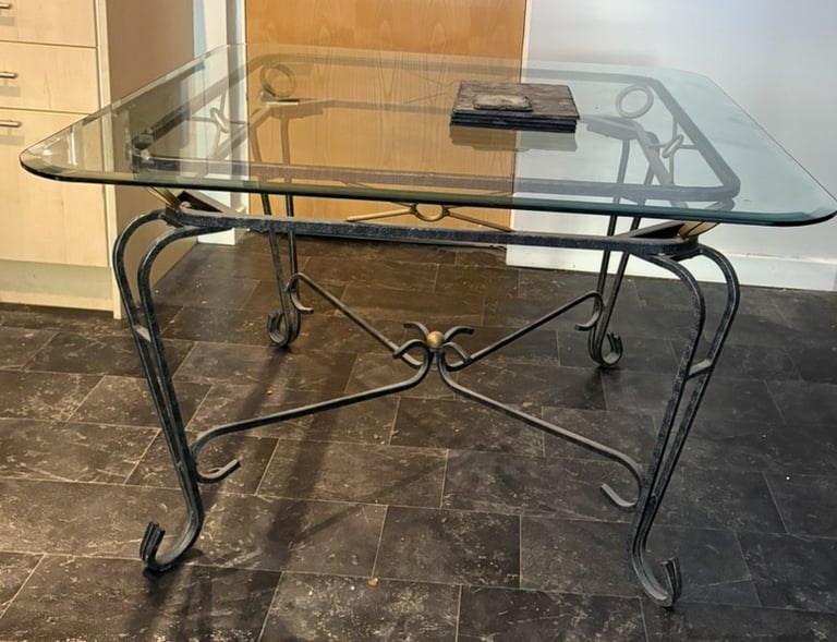image for Glass dining table & 4 chairs - FREE
