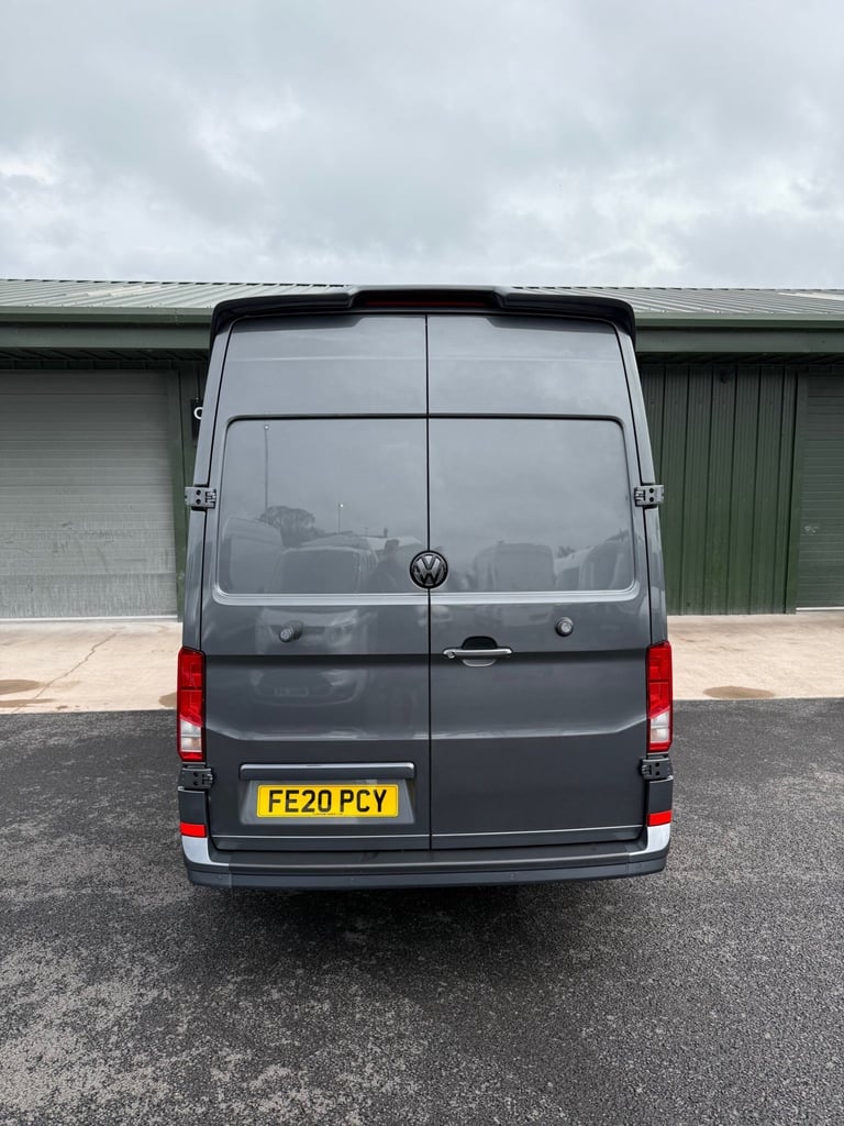 VOLKSWAGEN CRAFTER TRENDLINE 2.0TDI 140 MWB GREY EURO 6 ***VAT INCLUDED***